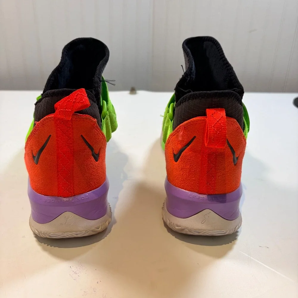 Y2K Nike LeBron Soldier 13 SFG size 8 Thunder Grey Bright Crimson Electric Green